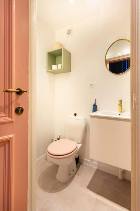 Pink Fairytale-Like Apartment Antwerpen Kültér fotó
