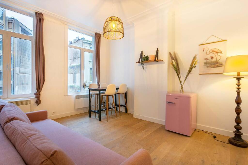 Pink Fairytale-Like Apartment Antwerpen Kültér fotó